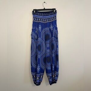 India Boutique Blue and White Bohemian Patterned Pants with pockets